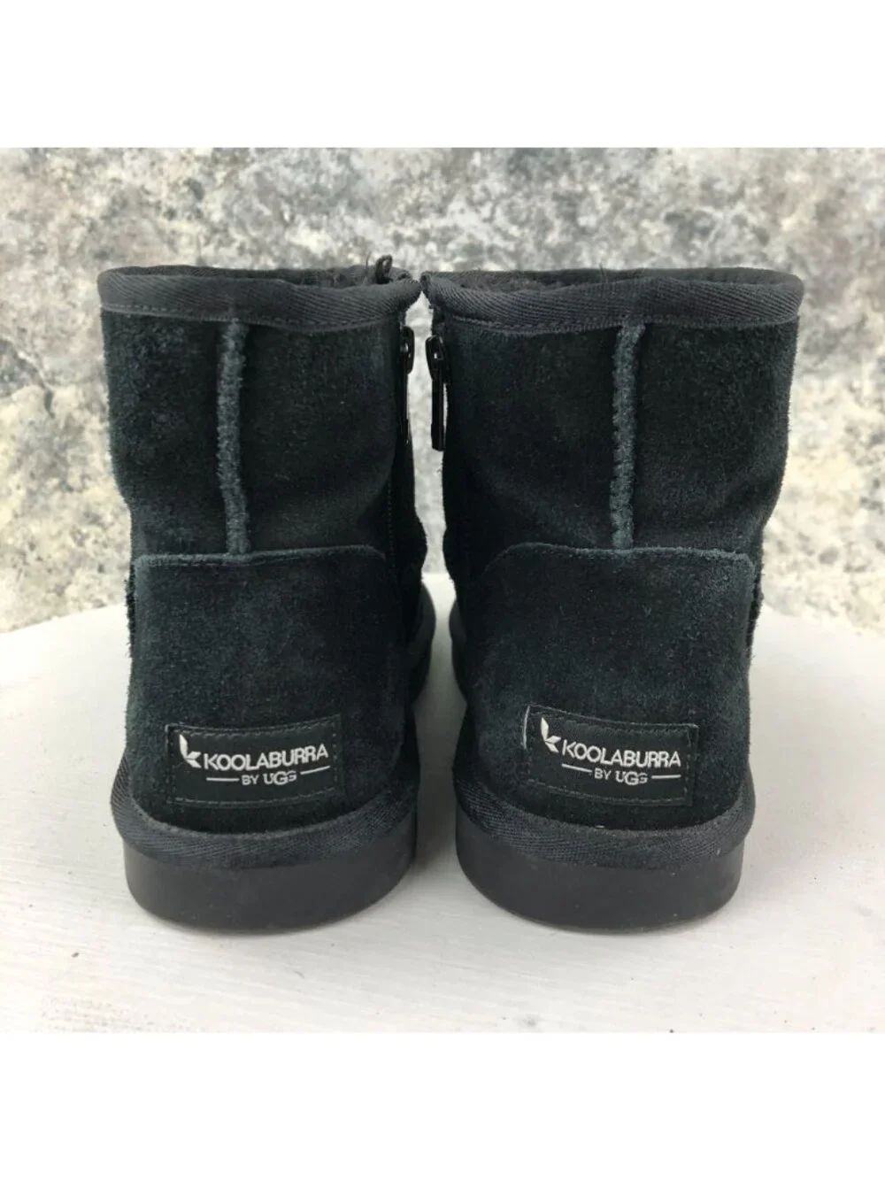 Koolaburra UGG Kid's Size 5 Koola Mini Black Suede Closed Toe Faux Fur Boots